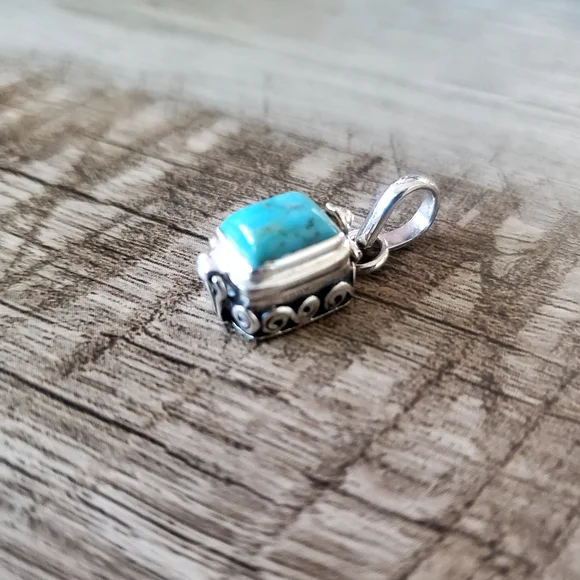 Natural Kingman Blue Mohave Turquoise Set in Sterling Silver Poison Pendant, NWT - Picture 7 of 14